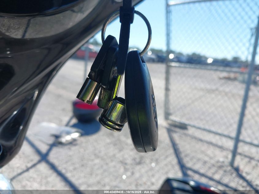 2016 Harley-Davidson Flhxs Street Glide Special VIN: 1HD1KRM10GB689122 Lot: 43459435