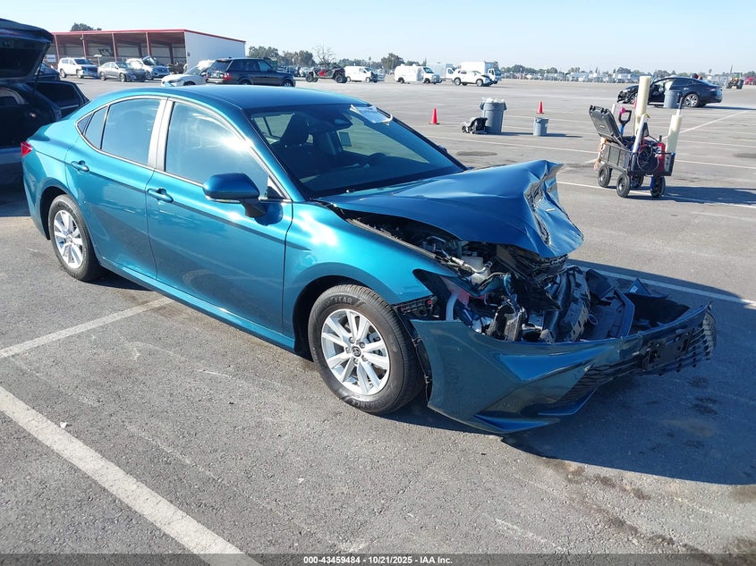 TOYOTA CAMRY LE