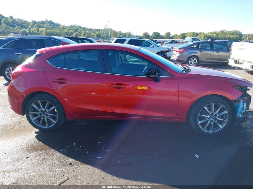 2018 MAZDA MAZDA3 GRAND TOURING 3MZBN1M31JM223311