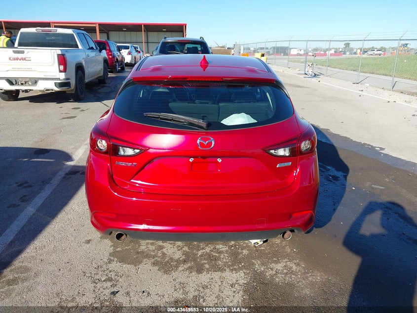 2018 MAZDA MAZDA3 GRAND TOURING 3MZBN1M31JM223311