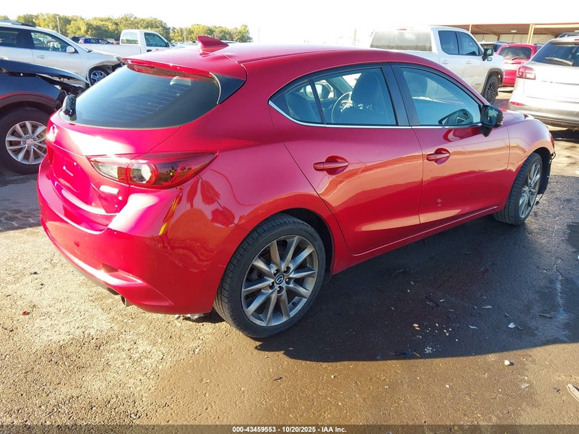 2018 MAZDA MAZDA3 GRAND TOURING 3MZBN1M31JM223311