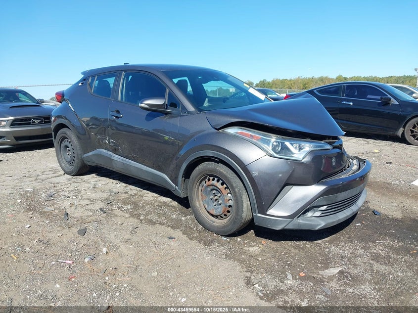TOYOTA C-HR LE
