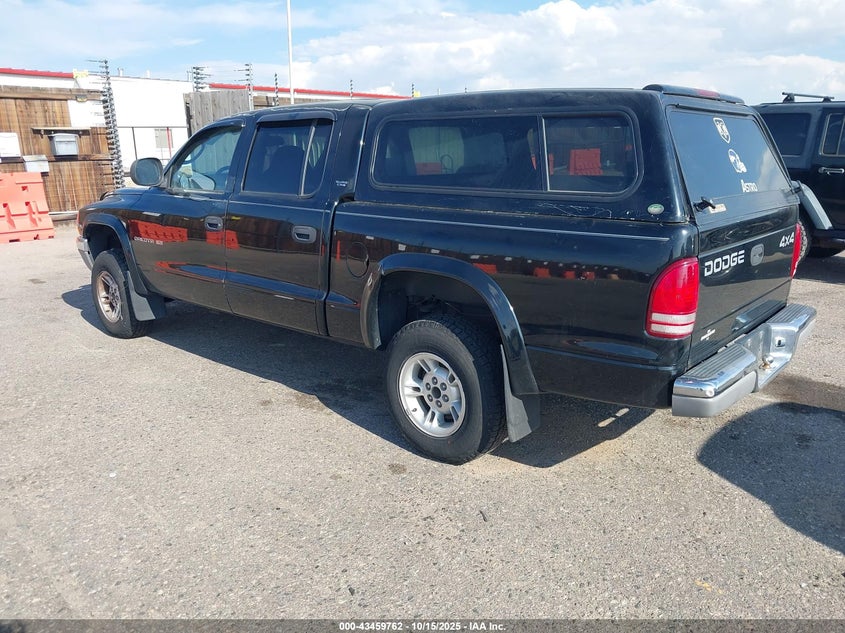 1B7HG2AZ9YS655054 2000 DODGE DAKOTA photo no. 3