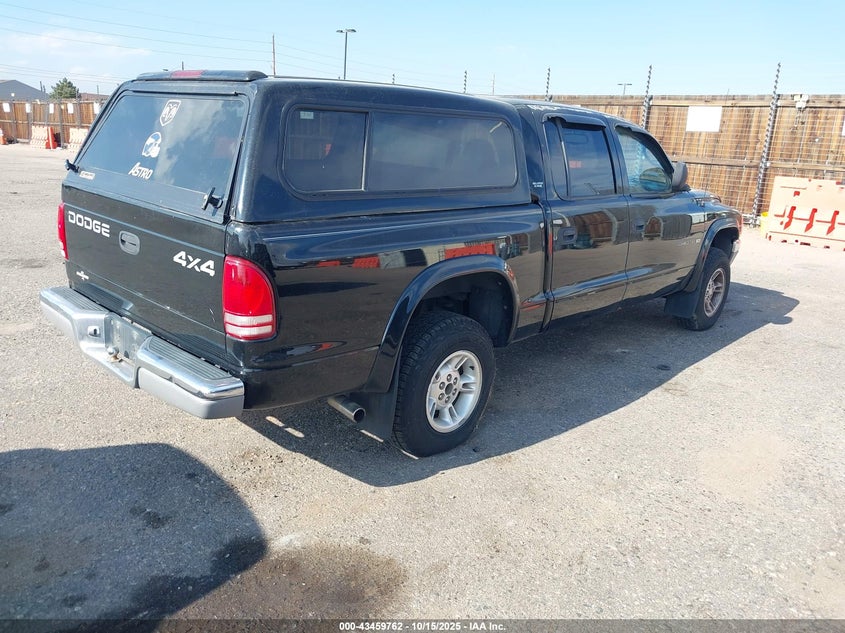 1B7HG2AZ9YS655054 2000 DODGE DAKOTA photo no. 4