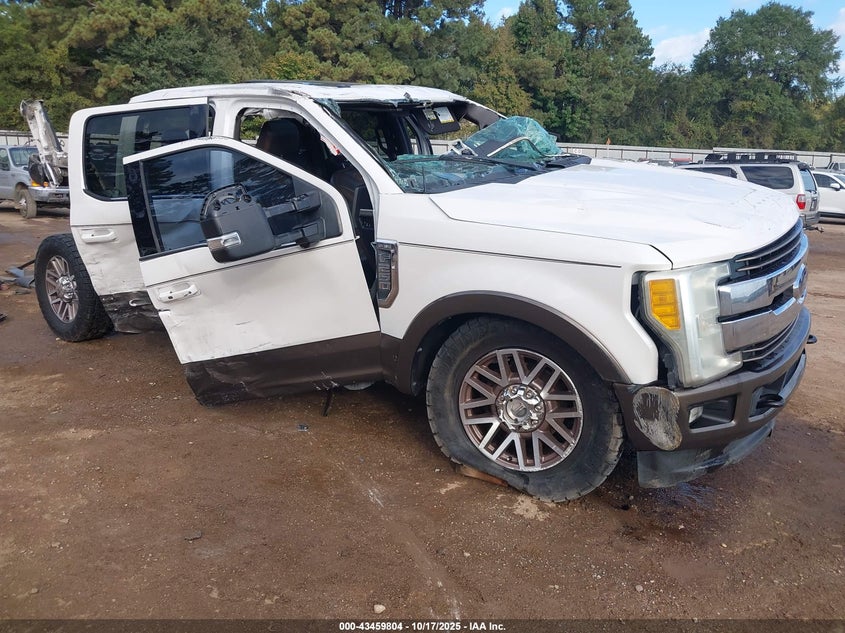 FORD F-250 KING RANCH