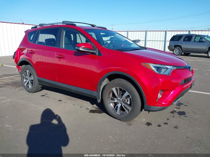 TOYOTA RAV4 XLE