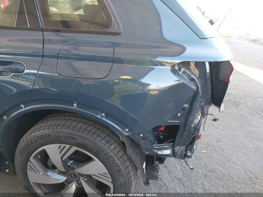2025 AUDI Q6 E-TRON PREMIUM PLUS QUATTRO WA124BGF7SA022555