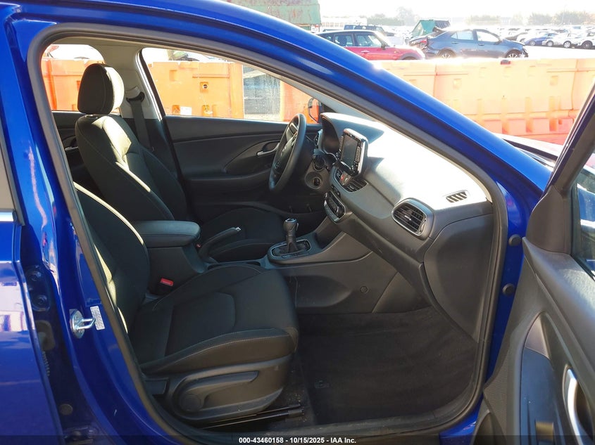 2020 HYUNDAI ELANTRA GT KMHH35LEXLU132674