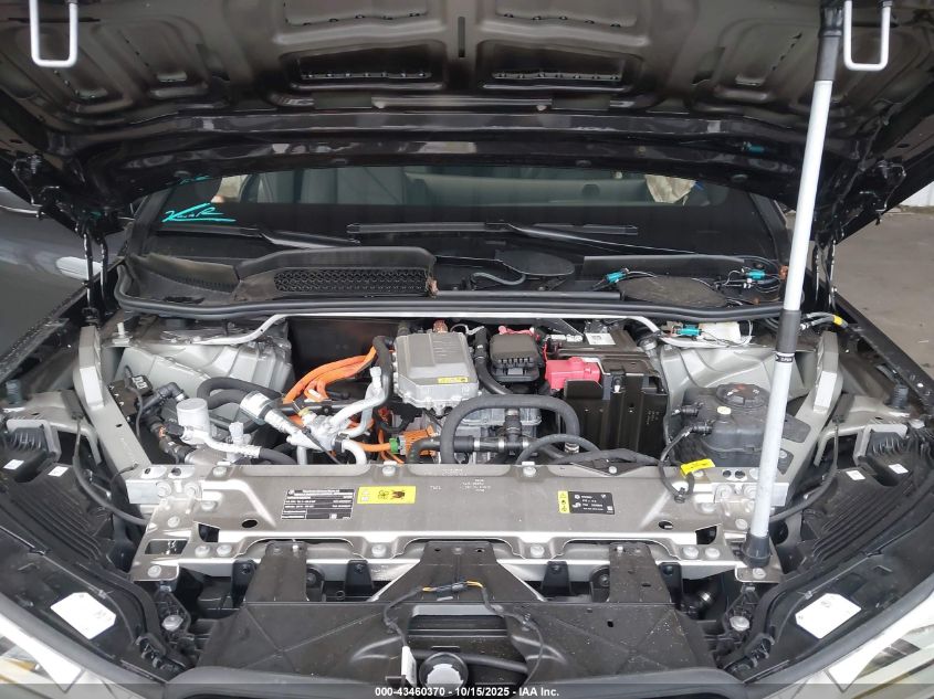 2025 BMW Ix xDrive50 VIN: WB523CF05SCU44576 Lot: 43460370