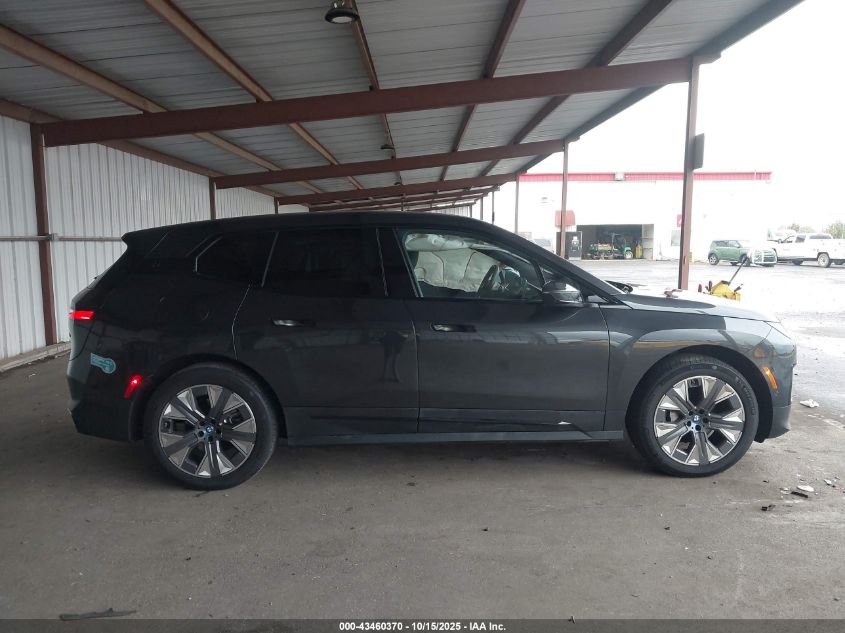 2025 BMW Ix xDrive50 VIN: WB523CF05SCU44576 Lot: 43460370