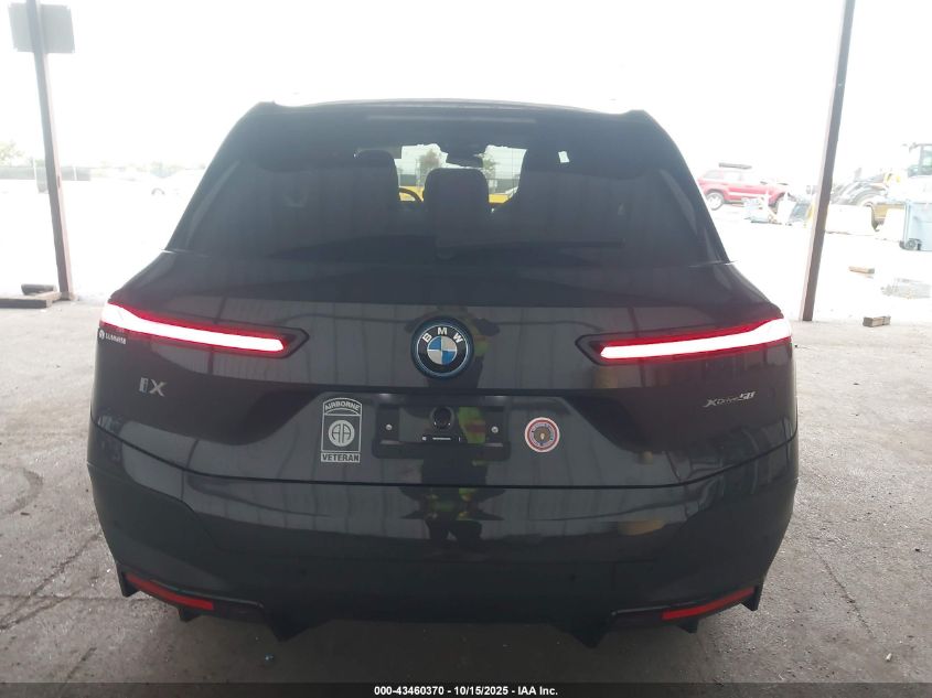 2025 BMW Ix xDrive50 VIN: WB523CF05SCU44576 Lot: 43460370