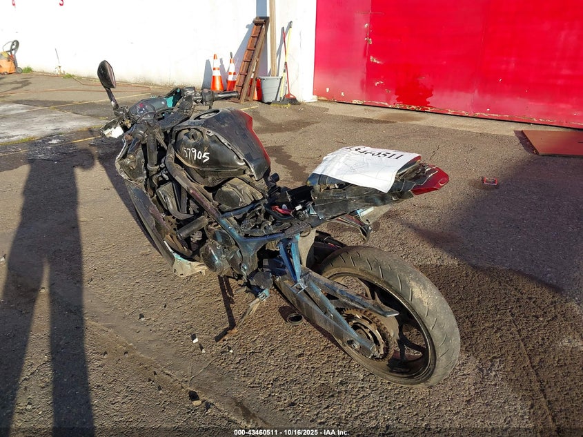 2017 YAMAHA YZFR3 A MH3RH15Y1HK001700