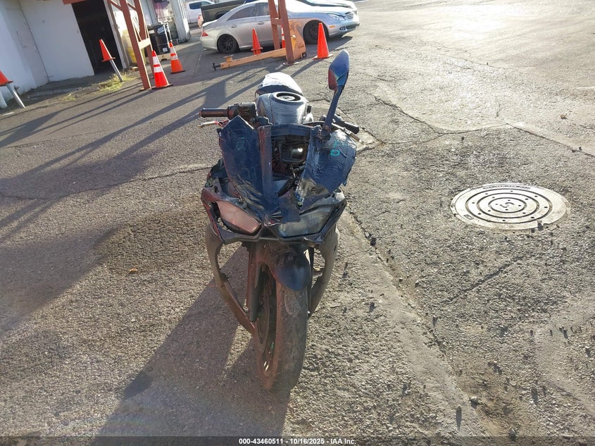 2017 YAMAHA YZFR3 A MH3RH15Y1HK001700