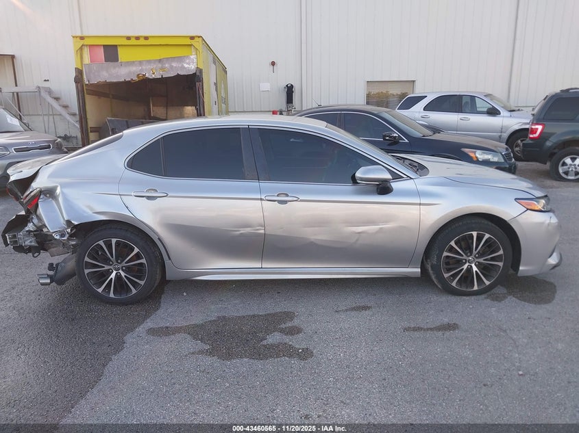 JTNB11HKXJ3025792 2018 TOYOTA CAMRY photo no. 14