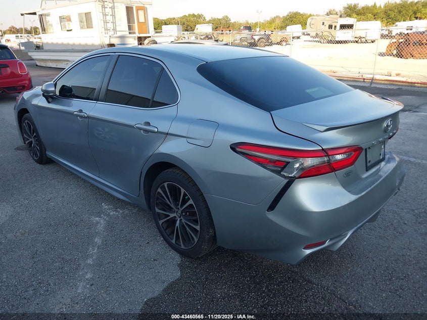 JTNB11HKXJ3025792 2018 TOYOTA CAMRY photo no. 3