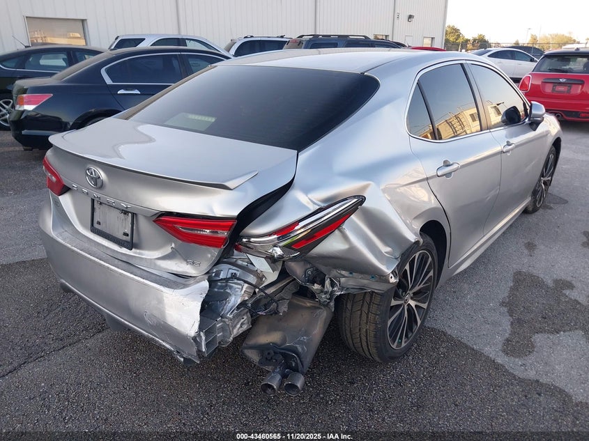 JTNB11HKXJ3025792 2018 TOYOTA CAMRY photo no. 4
