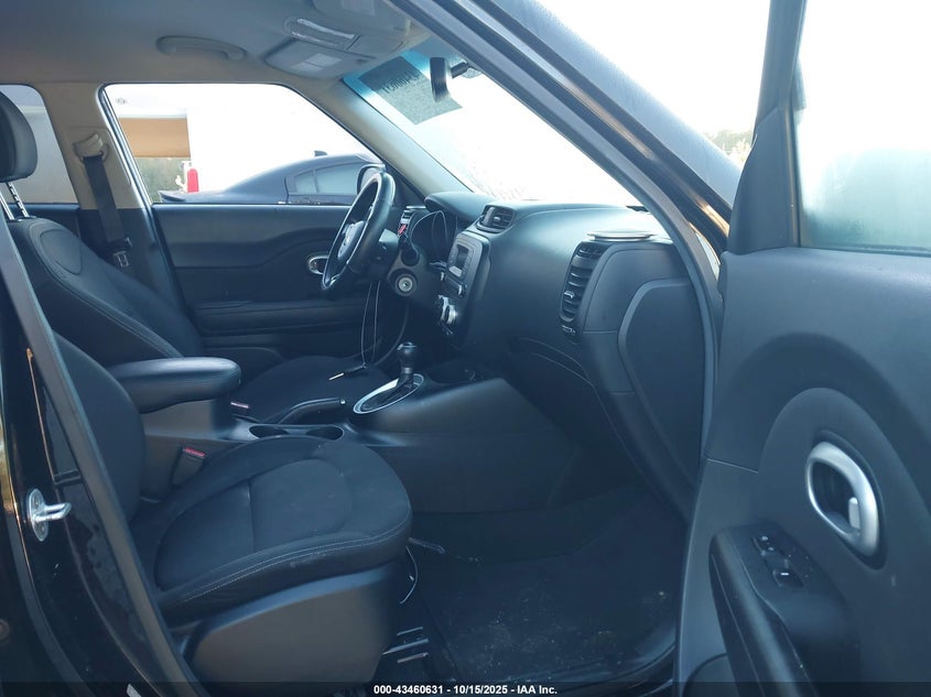 2016 KIA SOUL KNDJN2A24G7367177