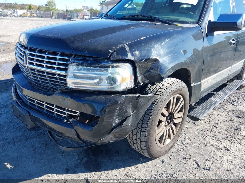 2008 Lincoln Navigator VIN: 5LMFU28578LJ15823 Lot: 43460695