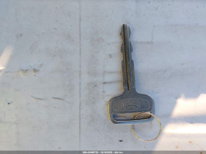 2002 Toyota Tundra Sr5 V8 VIN: 5TBBT44172S232341 Lot: 43460725