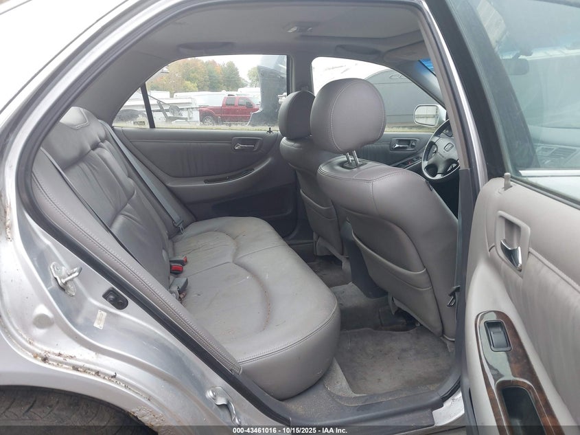 1HGCG16572A031830 2002 HONDA ACCORD photo no. 8