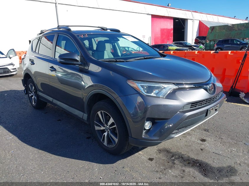 TOYOTA RAV4 XLE