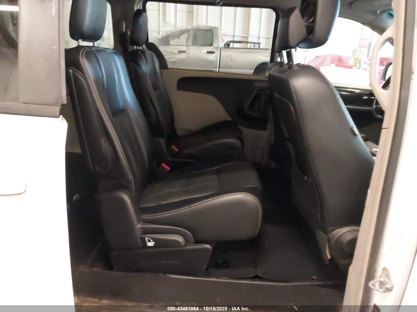 2015 CHRYSLER TOWN & COUNTRY TOURING 2C4RC1BG0FR538937