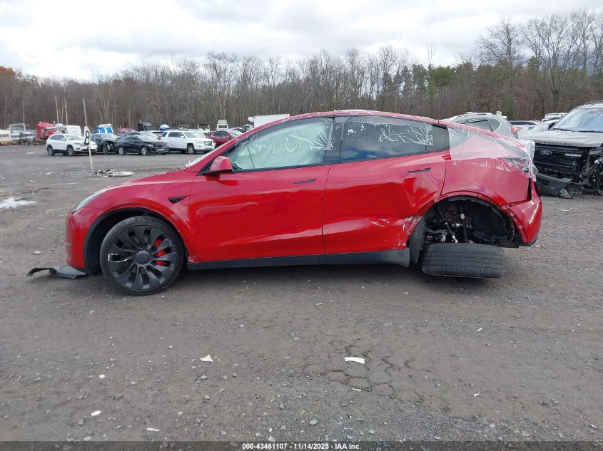 2022 Tesla Model Y Performance Dual Motor All-Wheel Drive VIN: 7SAYGDEF6NF379665 Lot: 43461107