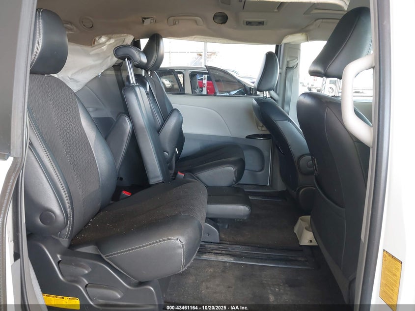 5TDXK3DC5DS388988 2013 TOYOTA SIENNA photo no. 8