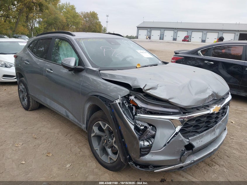 CHEVROLET TRAX FWD LT