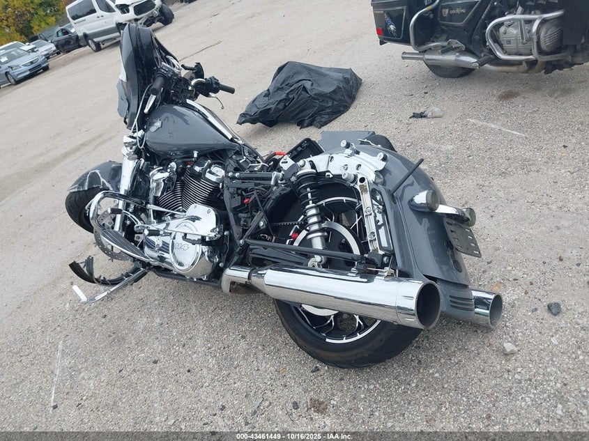 1HD1KRP10NB621427 2022 HARLEY-DAVIDSON STREET GLIDE photo no. 3