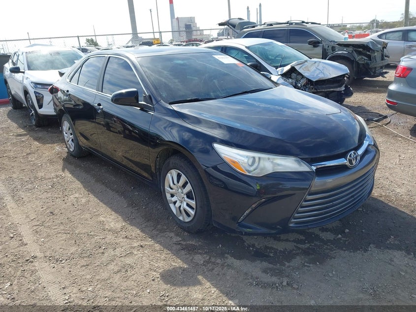 TOYOTA CAMRY LE