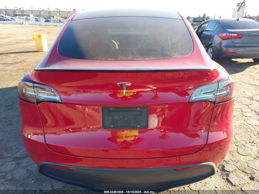 2020 Tesla Model Y Long Range Dual Motor All-Wheel Drive VIN: 5YJYGDEE8LF032825 Lot: 43461658