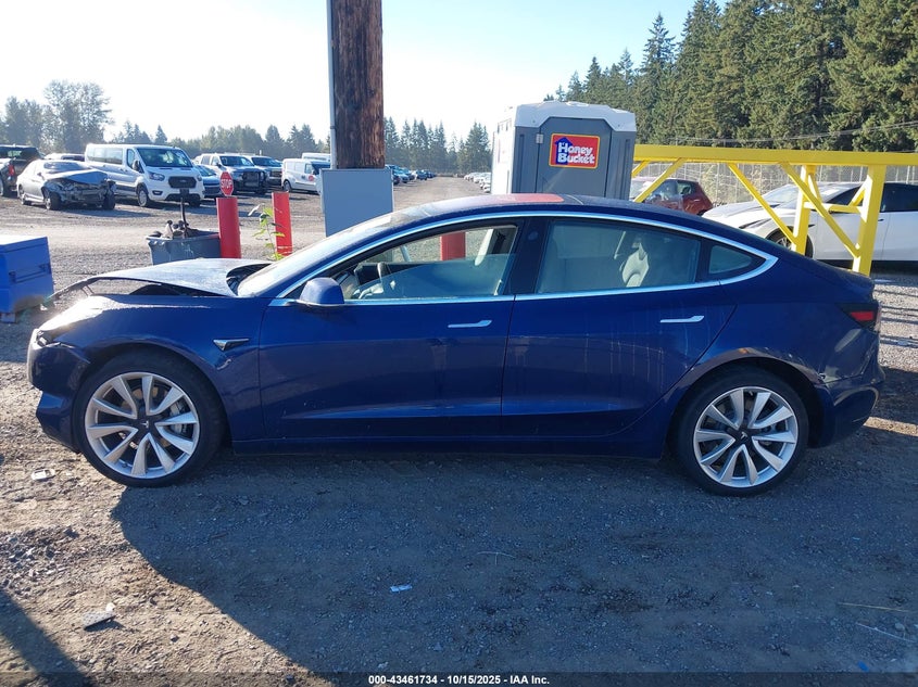 2018 Tesla Model 3 Long Range/Performance VIN: 5YJ3E1EB9JF090153 Lot: 43461734