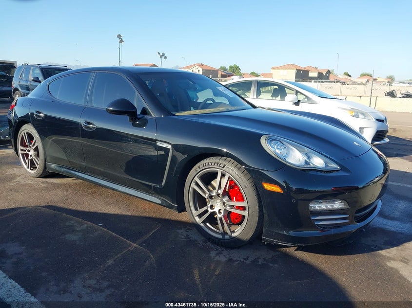 PORSCHE PANAMERA 4