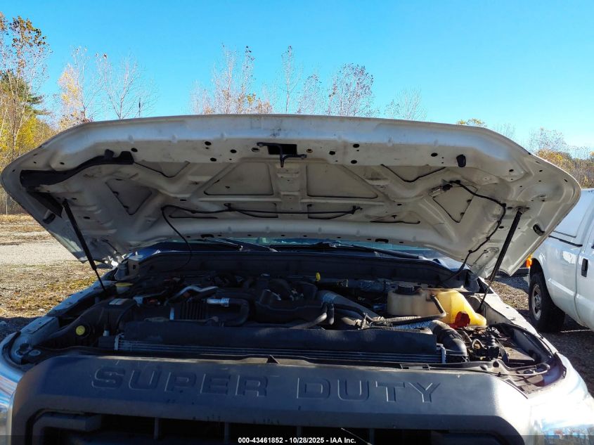 2016 Ford F-450 Chassis Xl VIN: 1FDUF4GTXGED32883 Lot: 43461852