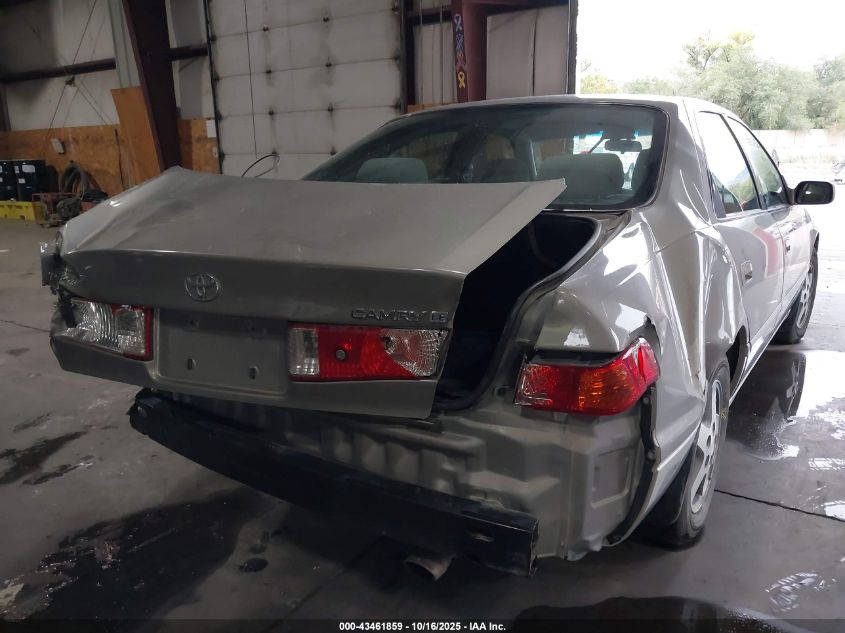 2001 Toyota Camry Le VIN: JT2BG22K110594901 Lot: 43461859