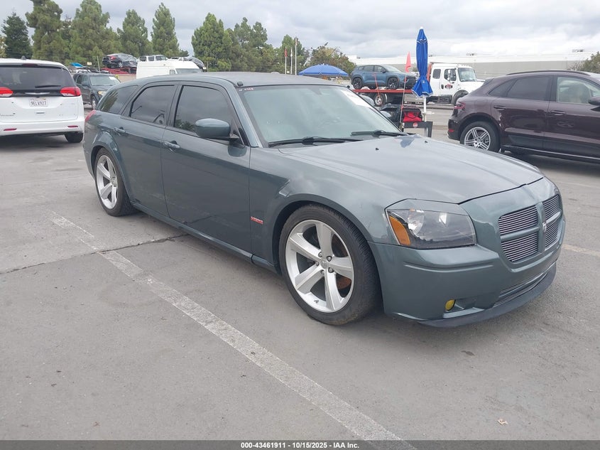 2D8GV572X6H144116 DODGE MAGNUM Photo 1