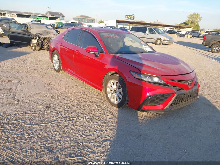 TOYOTA CAMRY SE