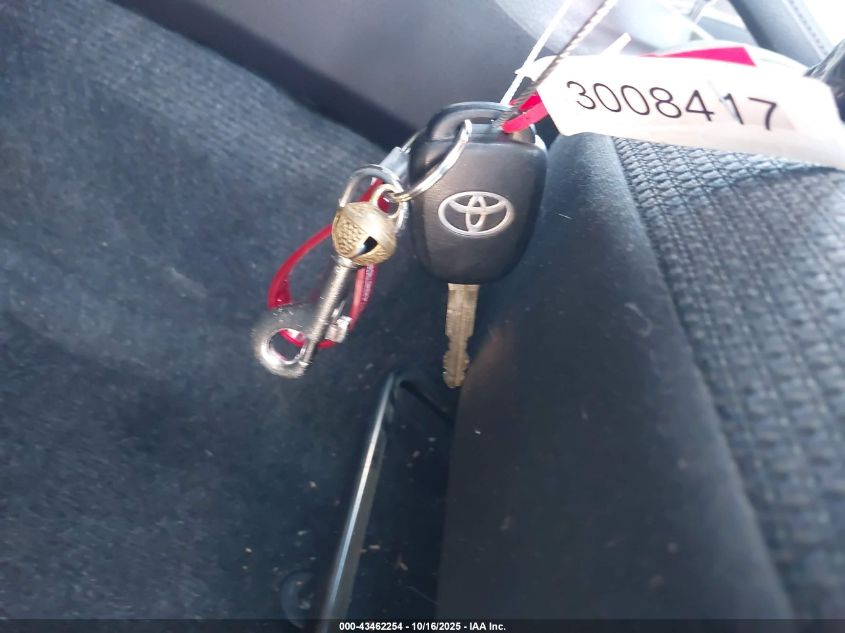 2018 Toyota Rav4 Xle VIN: 2T3RFREV6JW816979 Lot: 43462254