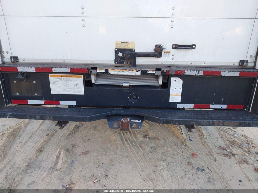 2018 GMC Savana Cutaway Work Van VIN: 7GZ37TCG5JN901133 Lot: 43462280