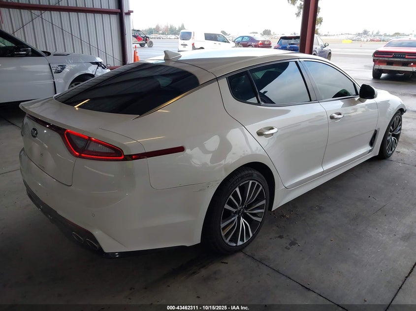KNAE15LA2K6044258 2019 KIA STINGER photo no. 4