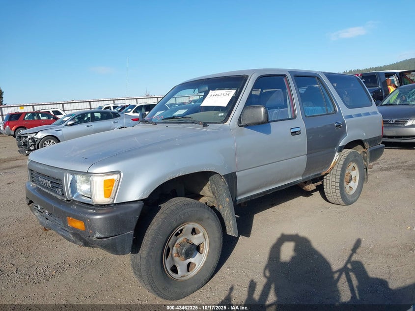 JT3VN39W7M8031810 1991 TOYOTA 4RUNNER photo no. 2