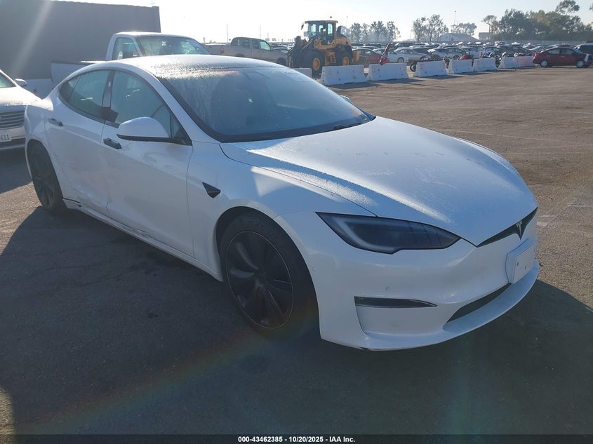 TESLA MODEL S DUAL MOTOR ALL-WHEEL DRIVE