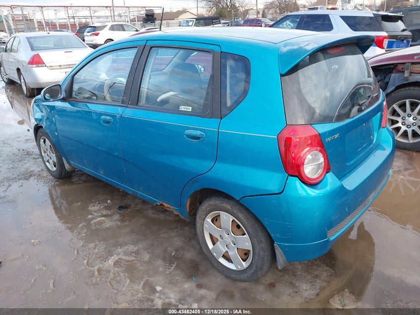 KL2TD66E59B634870 2009 PONTIAC G3 photo no. 3