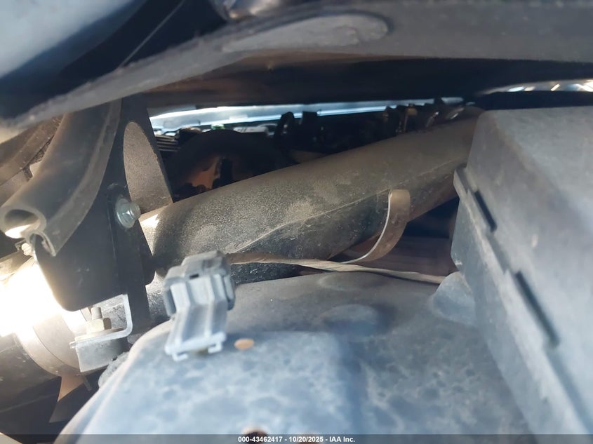 2000 Mercury Grand Marquis Gs VIN: 2MEFM74W7YX646685 Lot: 43462417