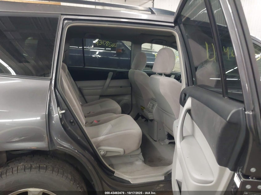 JTEDS41A882001628 2008 TOYOTA HIGHLANDER photo no. 8