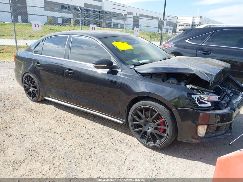 2013 VOLKSWAGEN JETTA GLI AUTOBAHN W/NAV - 3VW4S7AJ2DM286526