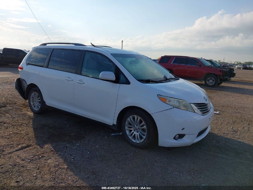 TOYOTA SIENNA XLE V6 AUTO ACCESS SEAT