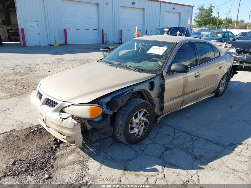 1G2NE52F44C187094 2004 PONTIAC GRAND AM photo no. 2