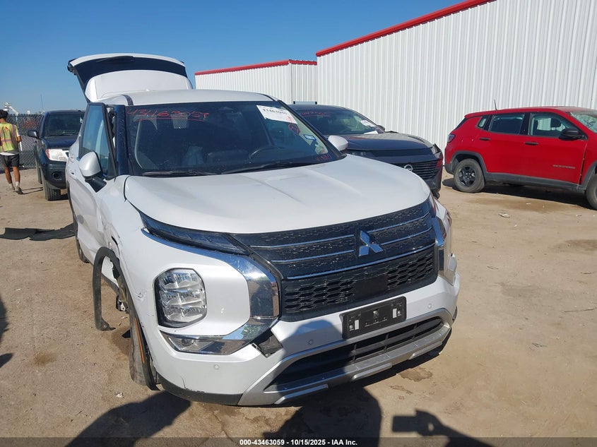 MITSUBISHI OUTLANDER SE 2.5 2WD